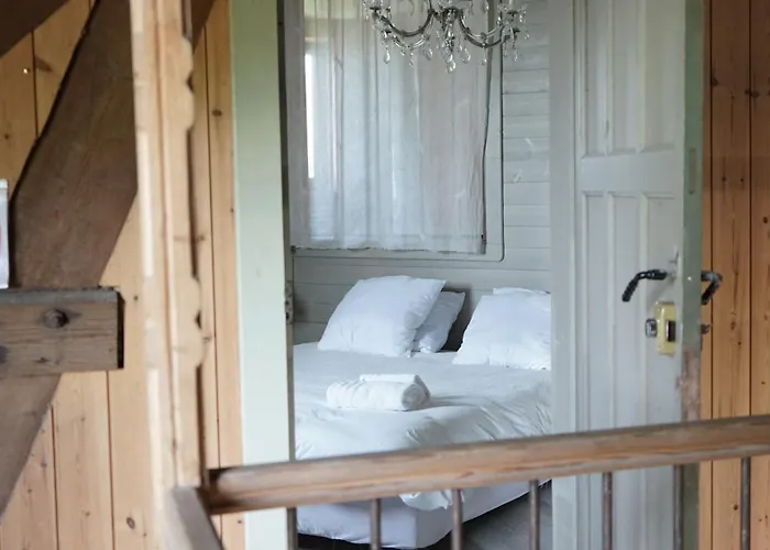 Le Du Canard Boiteux